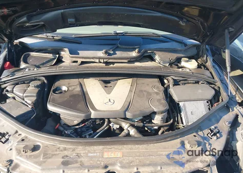 2008 Mercedes-Benz R 320 Cdi 4Matic из США, поврежденный, VIN 4JGCB22E18A074993